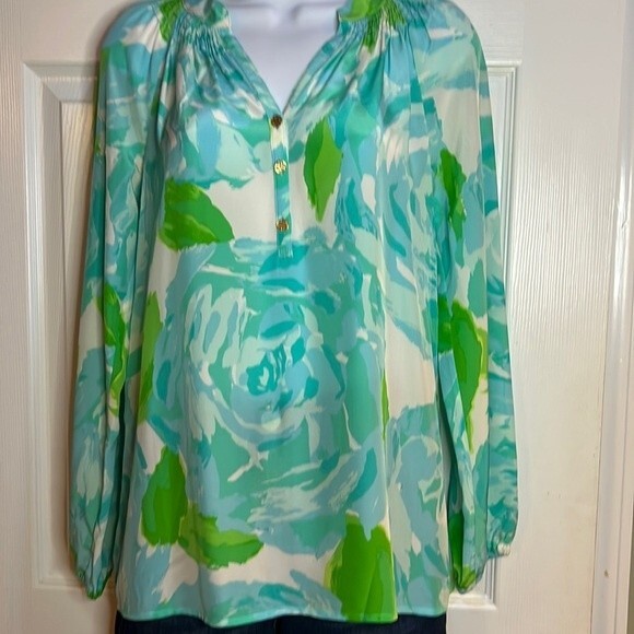 Lilly Pulitzer Tops - Lilly Pulitzer Elsa Top First Impressions Poolside Blue Silk Blouse Size XS
